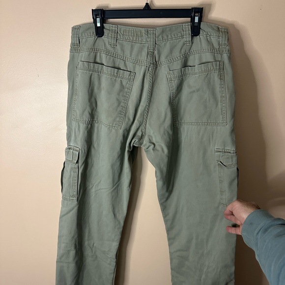 Wrangler Men's Olive Cargo Pants - Picture 5 of 8